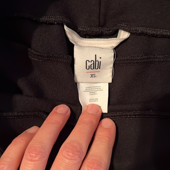 Cabi Relaxed Ponte Leggings - Picture 3 of 3